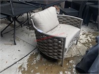 UPHOLSTERED PATIO CHAIR W/ COVER