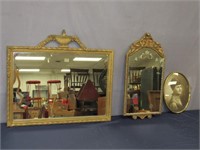 2 WALL MIRRORS & OVAL FRAME WITH PHOTO:
