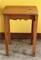 SMALL WOOD TABLE