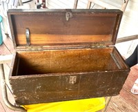 OLD MILITARY TOOL BOX ???