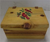Rustic Wood Box w/ Cardinals