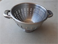 Metal Colander