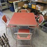 Vintage Durham Card table & 4 chairs.