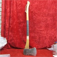 True Temper flint edge axe w/handle.