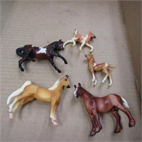 (5)Miniature Breyer horses lot.