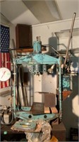 Large hydraulic press, unipunch