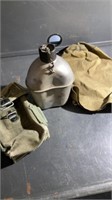 Bag of canteens and canteen holders