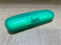 Box of Green Plastic Glasses Cases (100 Pcs.)