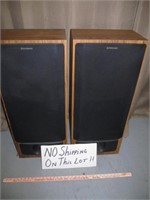 Pair of Pioneer Stereo Floor Speakers