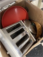 TOASTER,POTS AND PANS LOT