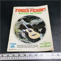Finger-Picking Guitar Method Vintage Book