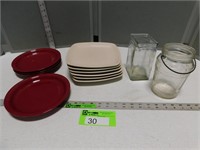 Plates, vase and barrel jar