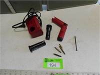 Milwaukee cordless screwdriver with charger, 2 bat