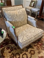 HIGH QUALITY UPHOLSTERED WOOD ARM CHAIR