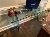 HIGH END GLASS TOP SIDE / ACCENT / SOFA TABLE