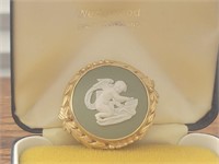 Vintage Wedgewood brooch