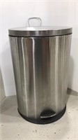 Stainless Trash Can with Step lid (13gal)