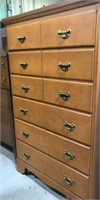 Chest of Drawers 31x17.5x52