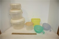 Tupperware Storage & 3 Plastic Bowls w/lids