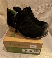 New- Earth Ankle boots