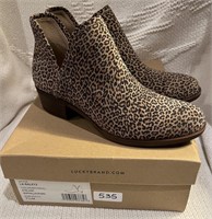 Gently Used Lucky Ankle boots