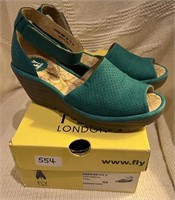 New- Fly London Sandals