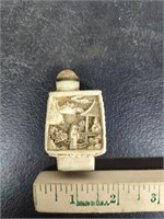 Carved snuff bottle