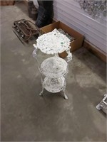Cast aluminum 3tier stand 29in tall