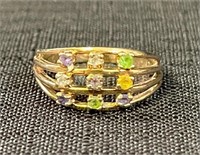 LOVELY 10K YELLOW GOLD RING W GEMSTONES