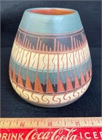 VIBRANT SIGNED MEXICAN POTTERY VESSEL