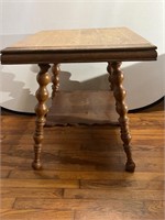 Accent Table with Bulbous Legs