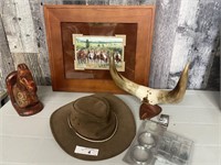 Horse Pictures/Horns/Hat