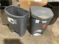 Qty 2 13 gallon trash cans