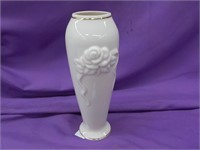 4" Lenox vase