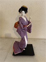 Vintage Japanese geisha doll