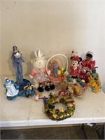 Collection of miscellaneous toys and dolls