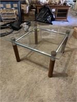 End table or coffee table with glass top 32 x 32