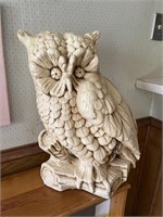 Large ceramic Owl 22 inches