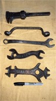 IH/Ford Wrenches & more