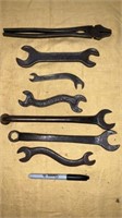 Pliers/Ford & more Wrenches