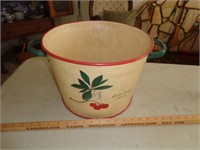 Apex Strawberry Metal Bucket