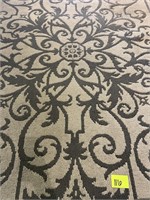 5x7 area rug preowned
