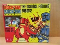 ROCK'EM SOCK'EM ROBOTS - 2 PLAYER