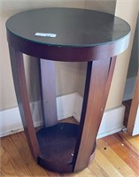 Round 18" End Table