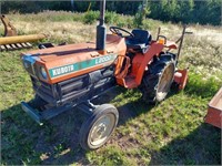 L2002-M KUBOTA TRACTOR TRACTOR W/ TILLER