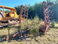 32' WHITE FIELD CULTIVATOR