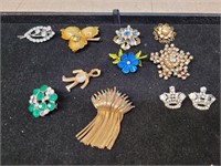 Assorted Broaches & Pins