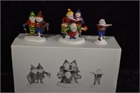 Dept 56 North Pole Series "Sing a Song for Santa"