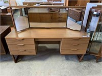 MID CENTURY DRESSING TABLE WITH TRI FOLD