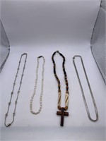 NECKLACE LOT-INCLUDES PEARLS